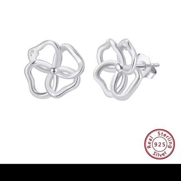 ENA 925 Sterling Silver Hallow Flower Stud Earrings - Picture 1 of 7